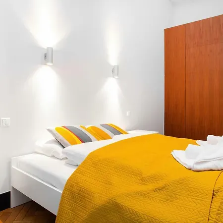 Cracow Zwierzyniecka By Renters Διαμέρισμα *